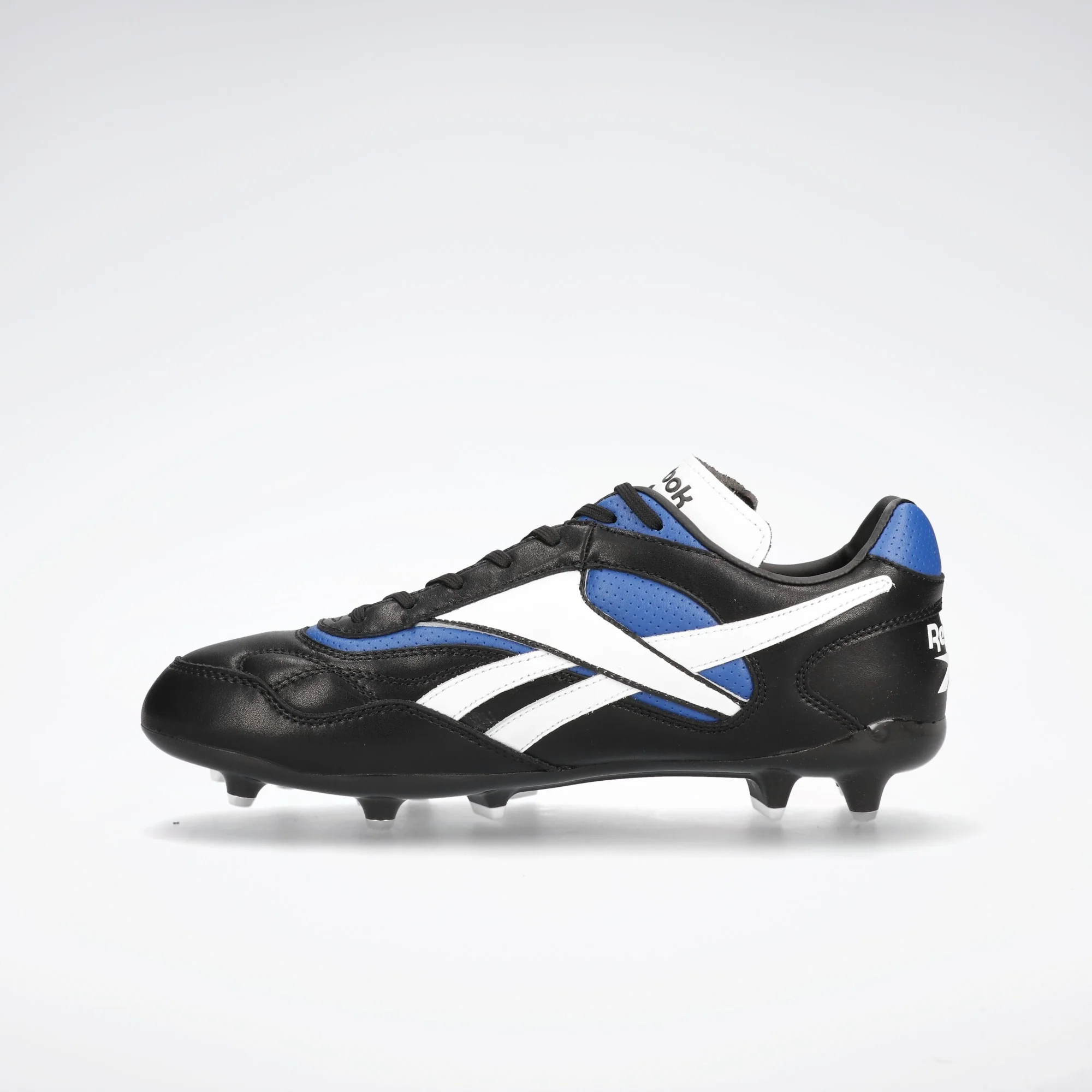 Botines Reebok Essence FG - Image 4
