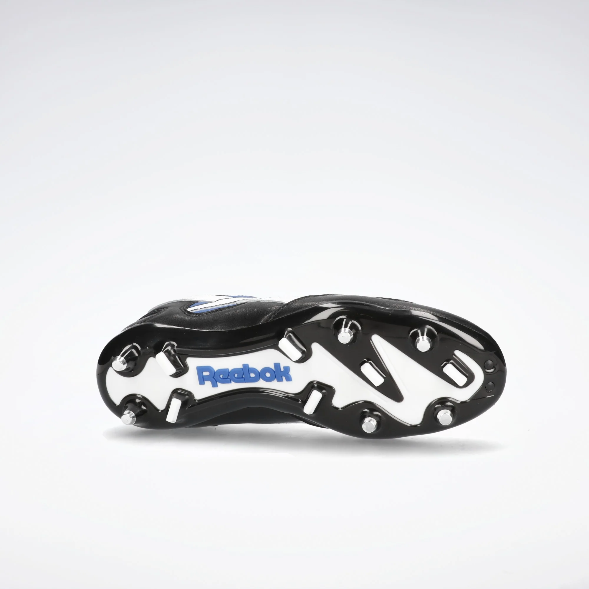 Botines Reebok Essence FG - Image 5