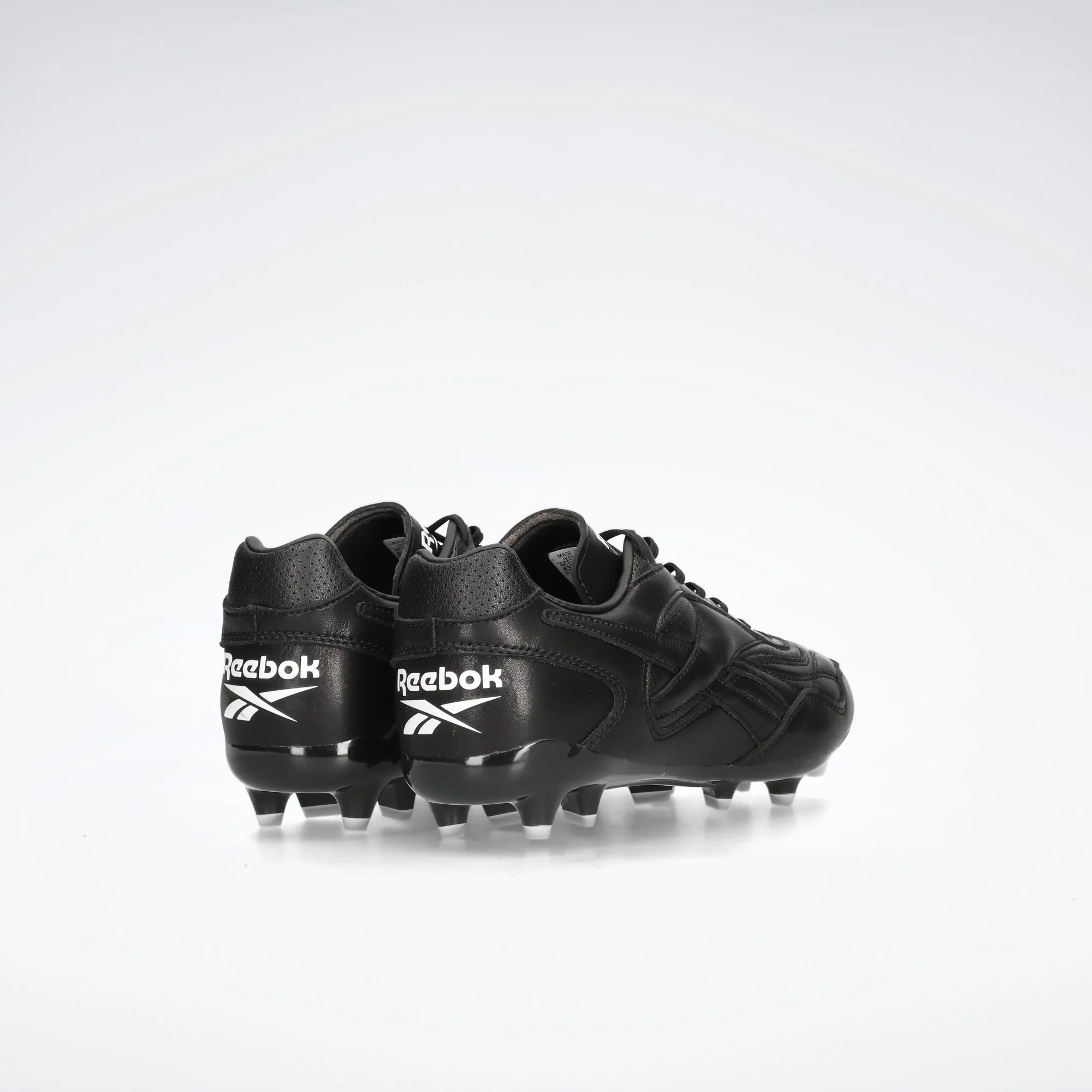 Botines Reebok Essence FG - Image 3