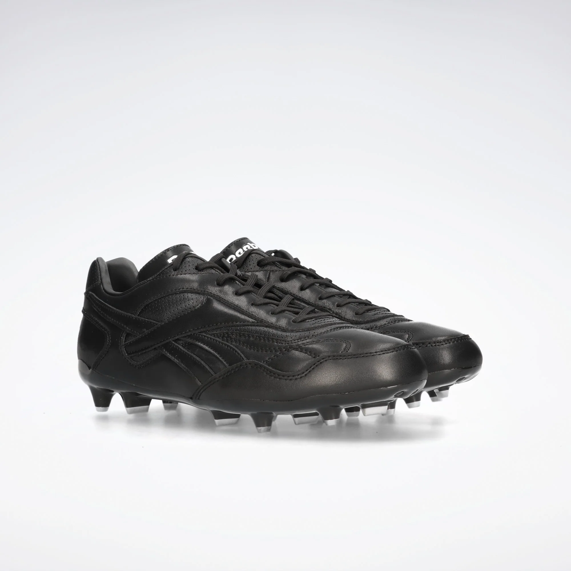 Botines Reebok Essence FG - Image 2
