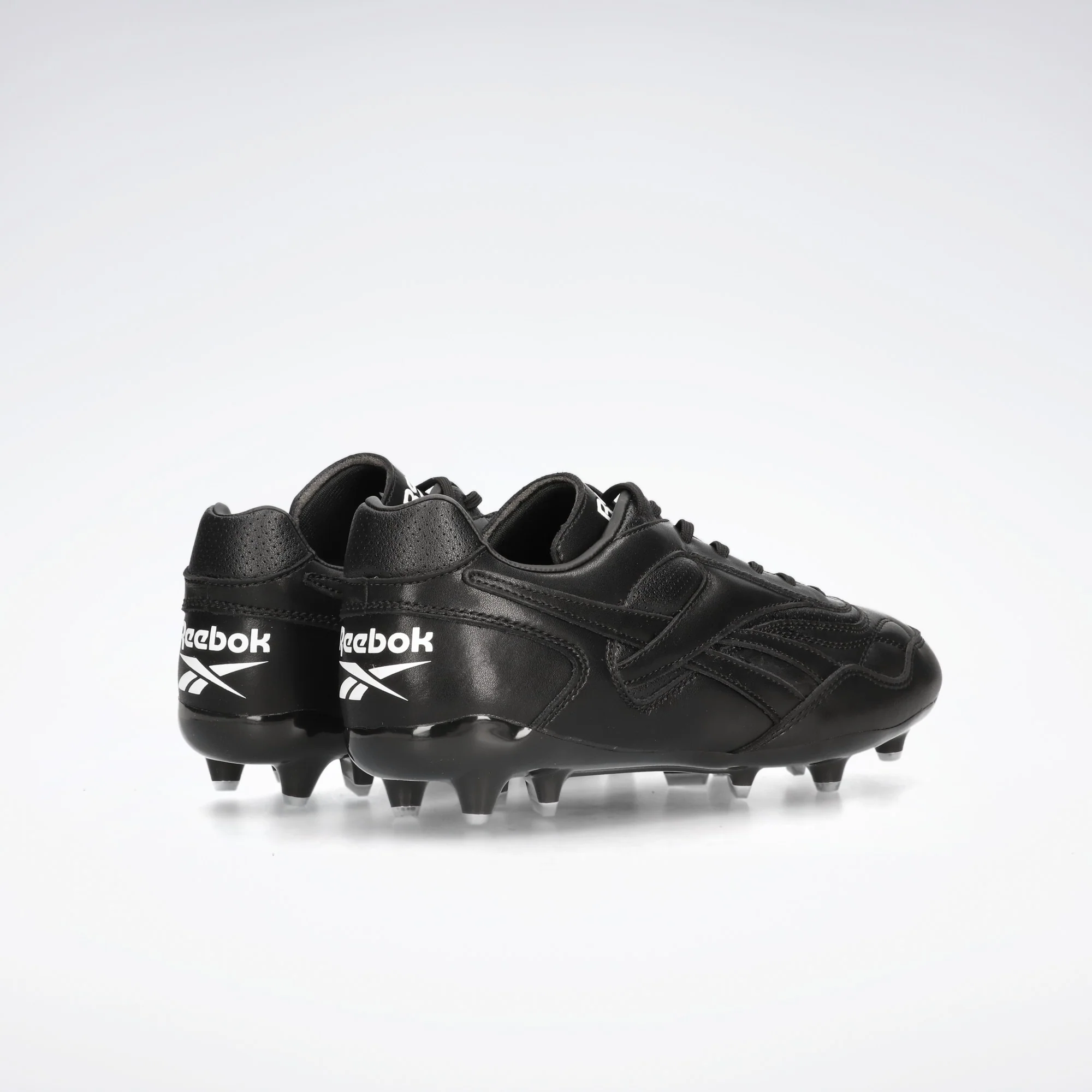 Botines Reebok Essence FG - Image 3