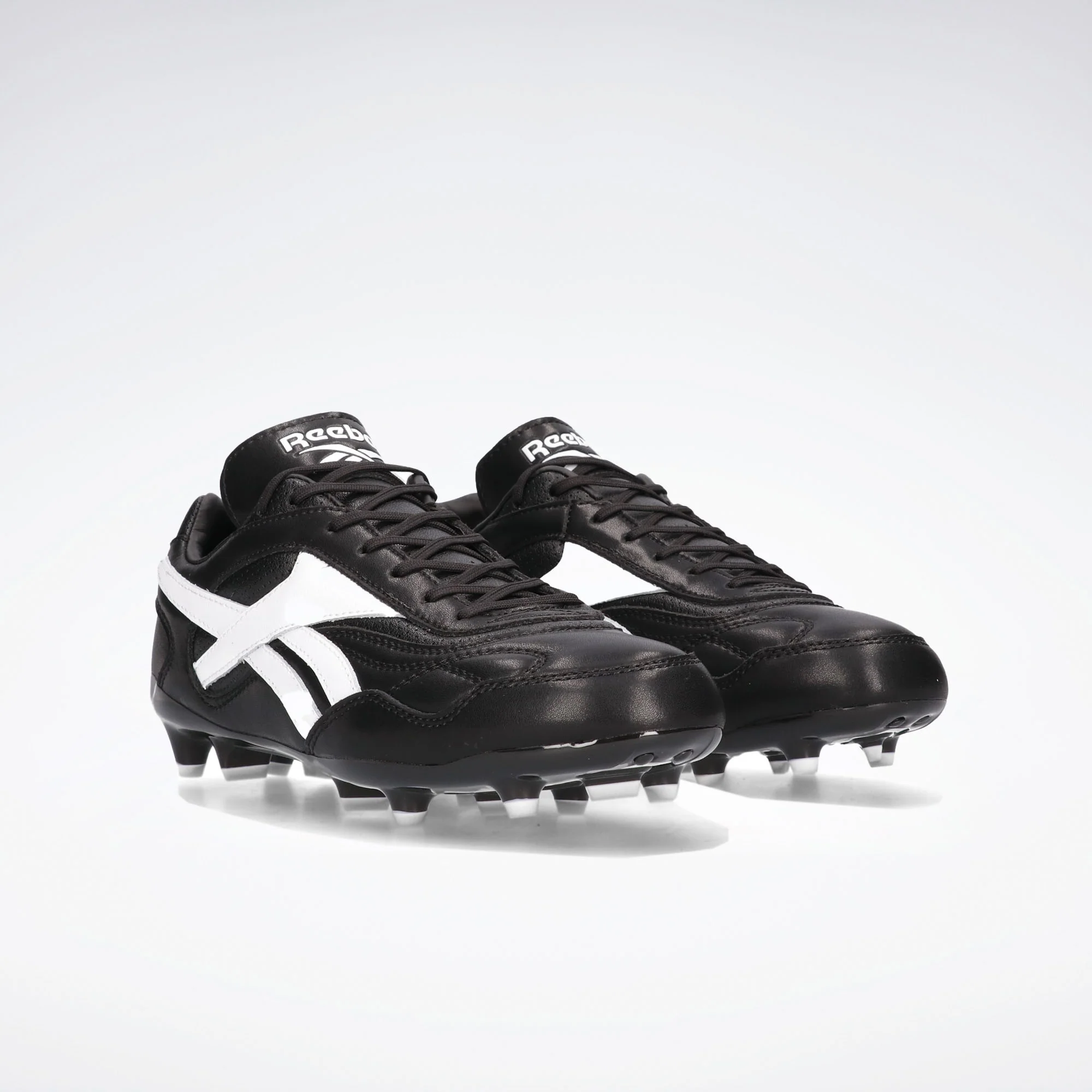 Botines Reebok Essence FG - Image 2