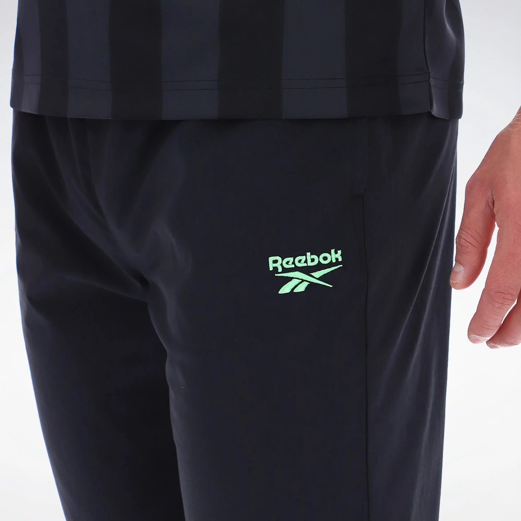 Jogger Reebok Cuff - Image 4
