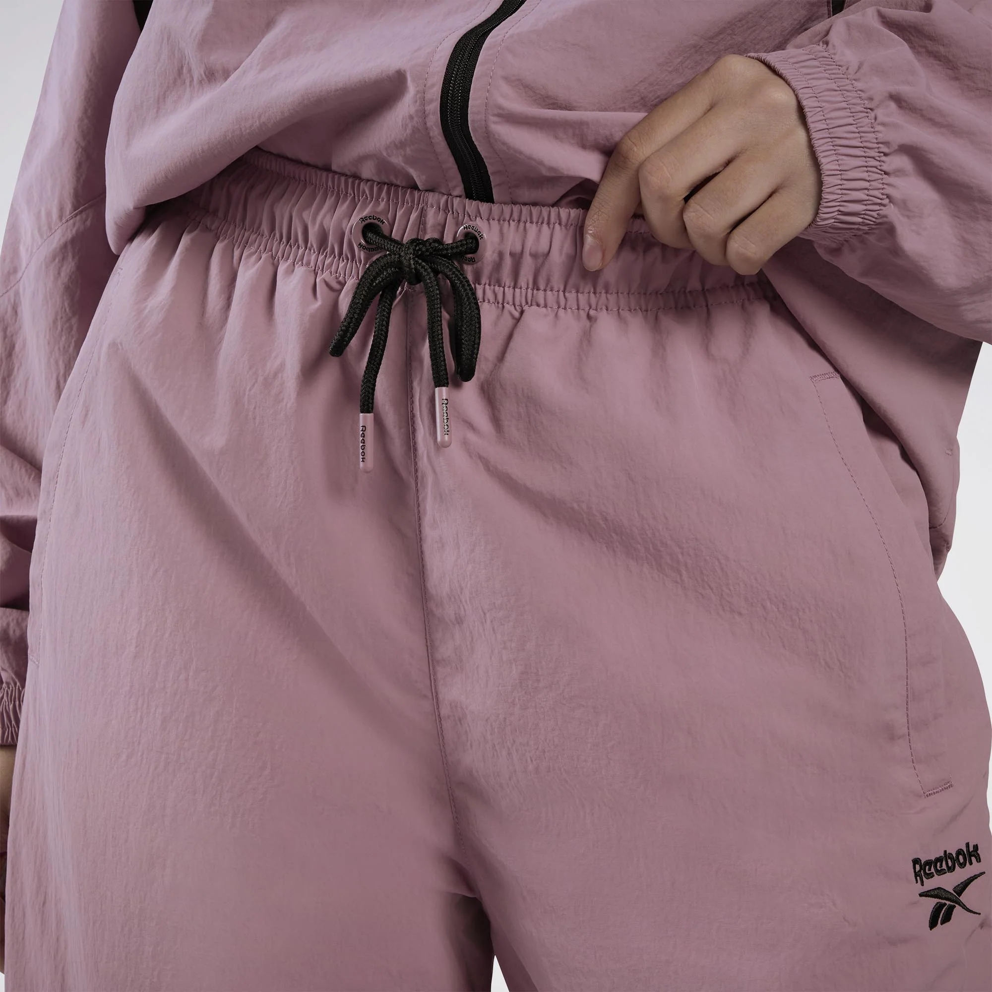 Pantalón Reebok Vector - Image 3