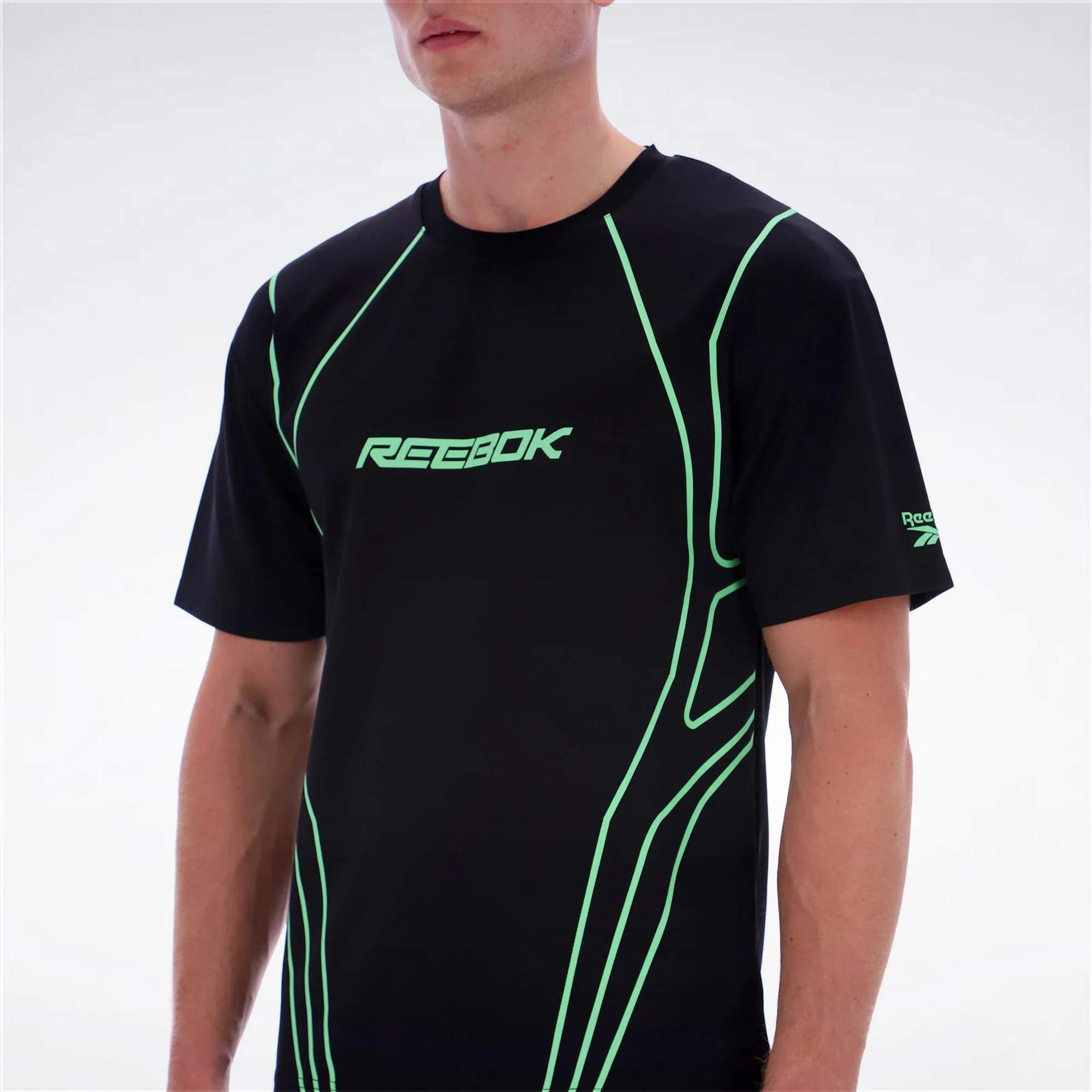 Remera Reebok Graphic - Image 4