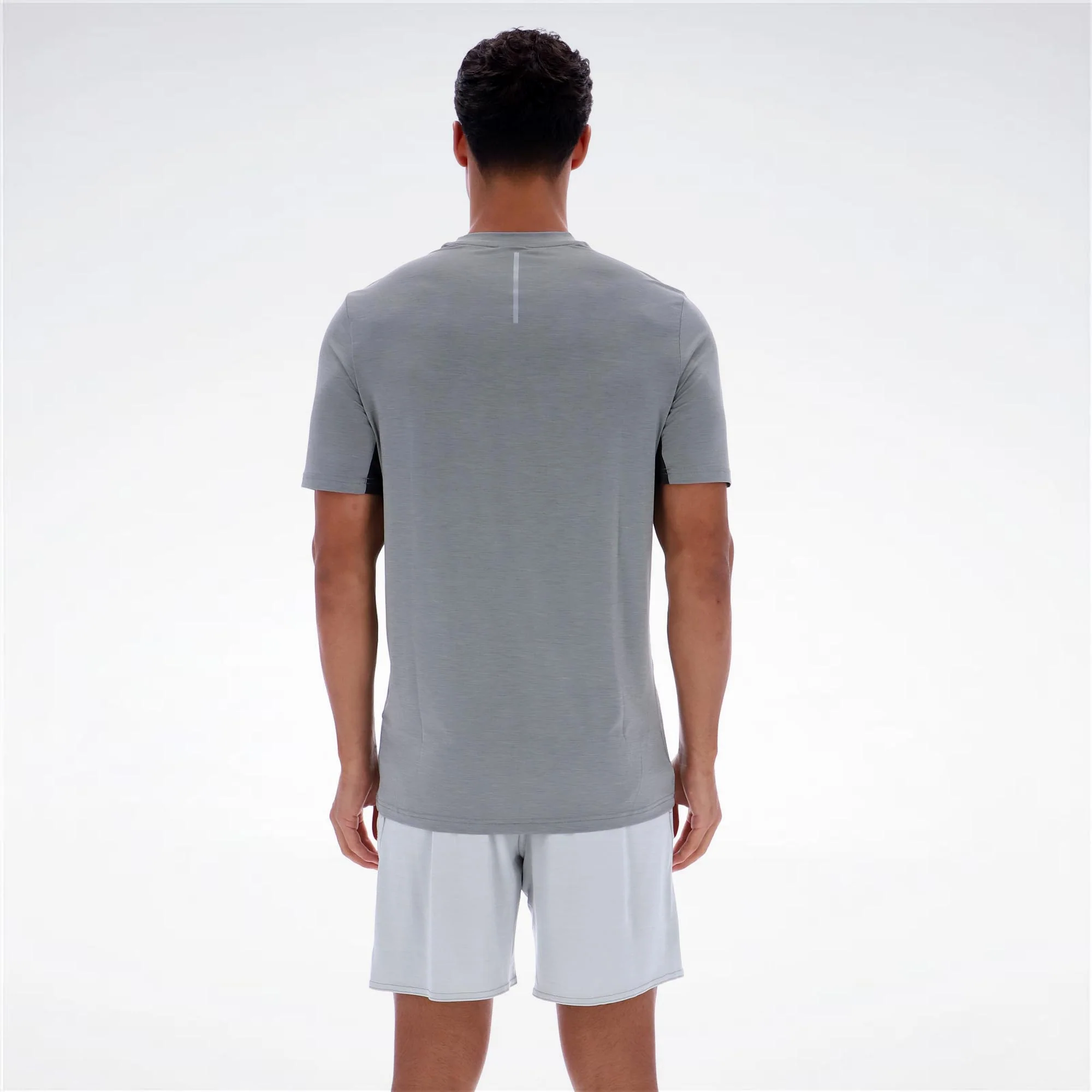 Remera Reebok Running Ss Dotted - Image 2