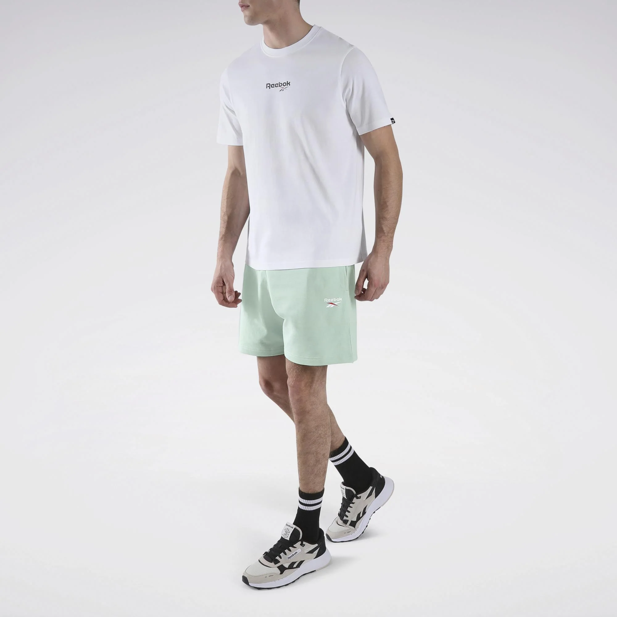 Remera Reebok Stars Graphic - Image 3
