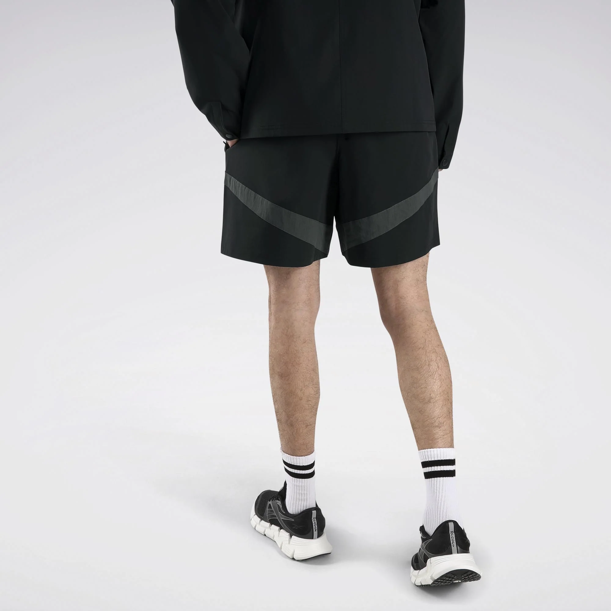 Short Reebok Woven - Image 2